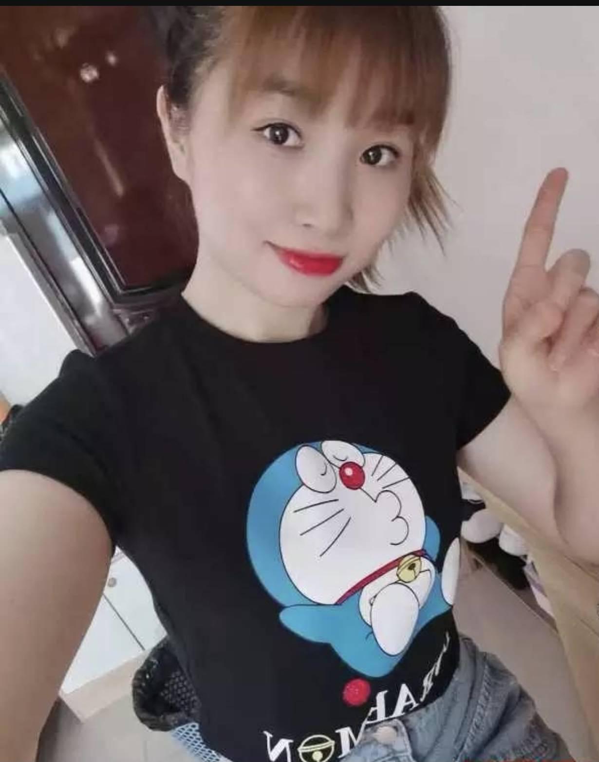 龙岗区非常漂亮的美女刘珊